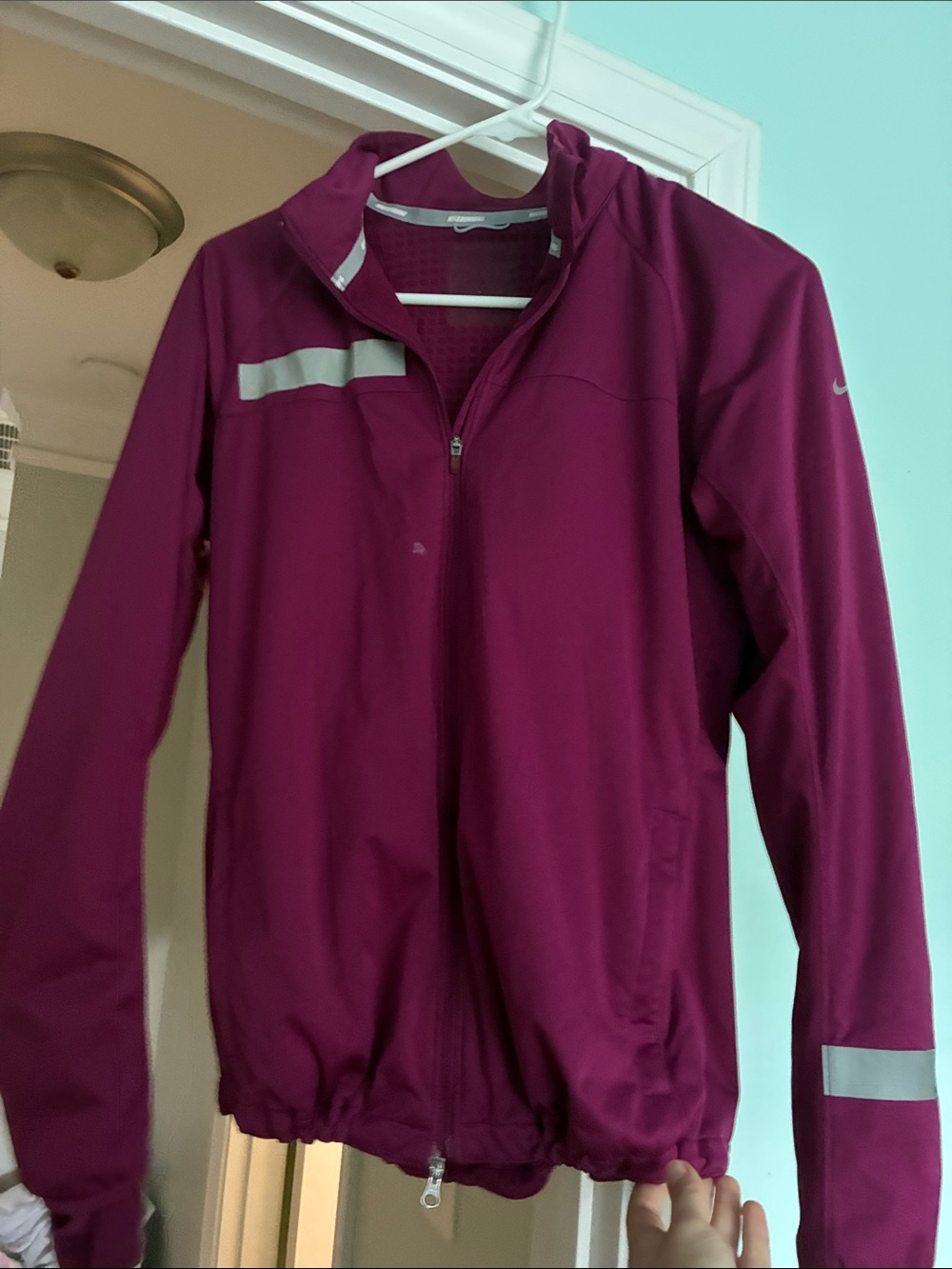 Nike Women's Berry Full-Zip running Jacket with Reflective Accents size S